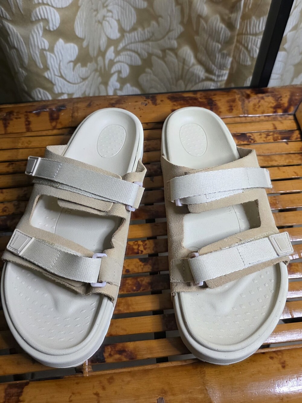 Anodyne Women Double Strap Valcro Sandals Sz 9